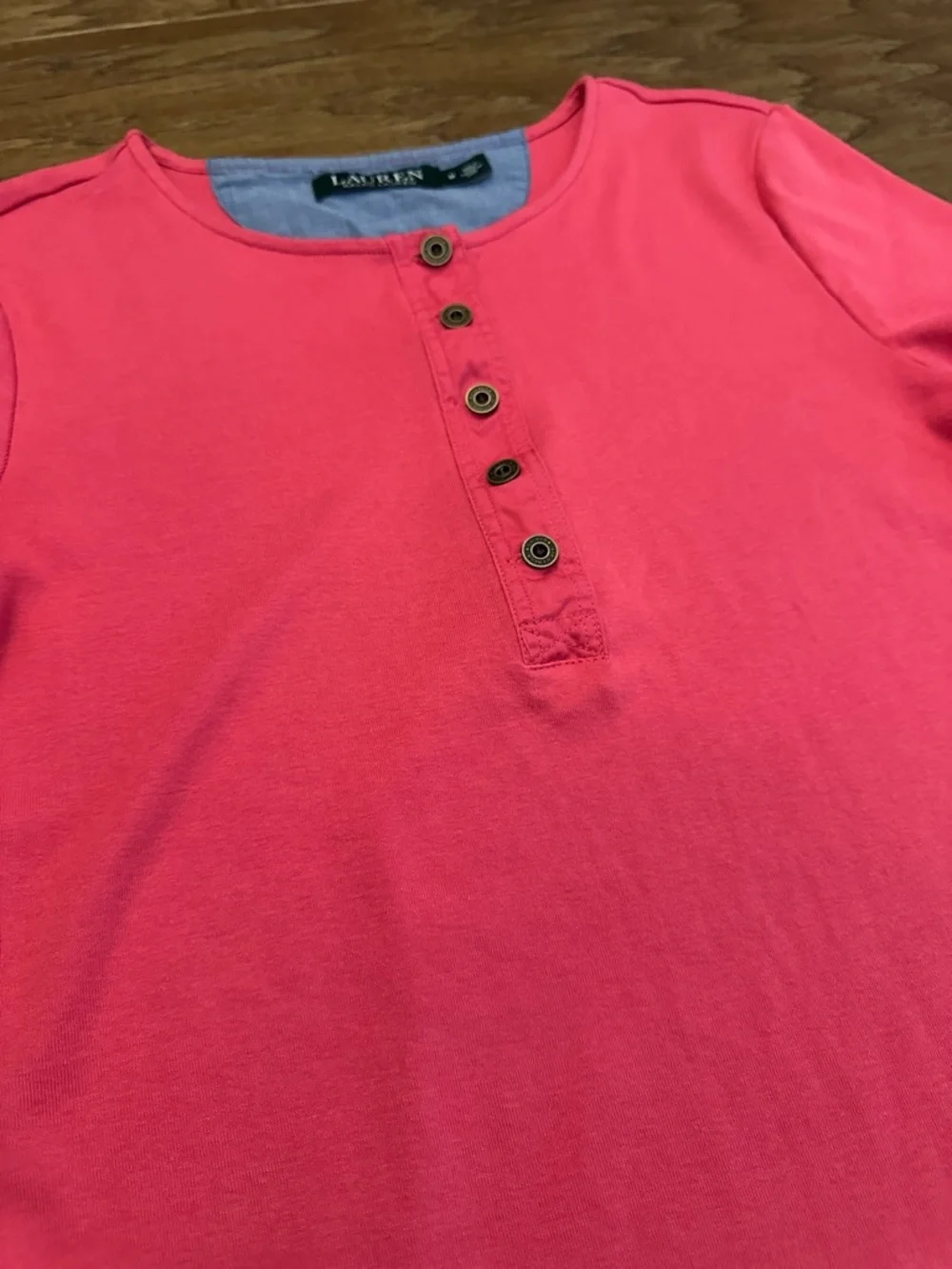 Lauren Ralph Lauren Women’s M Short Sleeve Coral Pink colorway Henley Shirt